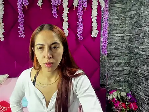 Snapshot of MariamGray1 chatting on 7, 11, 2025 MariamGray1 online show from 7, 11, 2025