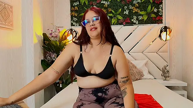 Snapshot of scarlett_montoya chatting on 13, 11, 2025 scarlett montoya online show from 13, 11, 2025