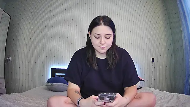 Snapshot of CoupleTwee chatting on 22, 11, 2025 CoupleTwee online show from 22, 11, 2025