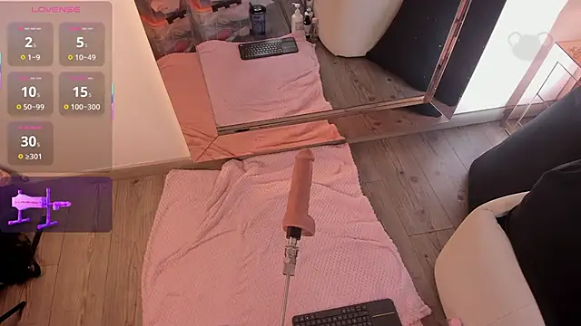 michelle cutee  online show from 28, 11, 2025