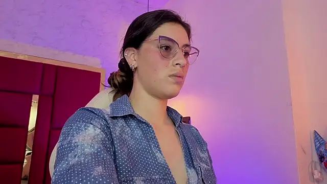 moon winy online show from 27, 7, 2026