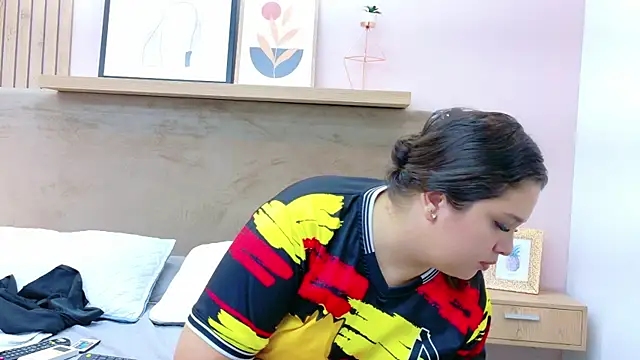 Snapshot of Tessa_Stone chatting on 8, 1, 2026 Tessa Stone online show from 8, 1, 2026