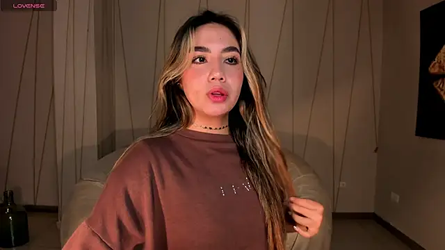 Snapshot of AnnieMonroe1 chatting on 5, 11, 2025 AnnieMonroe1 online show from 5, 11, 2025