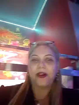 Snapshot of Lvna6969 chatting on 14, 11, 2025 Lvna6969 online show from 14, 11, 2025