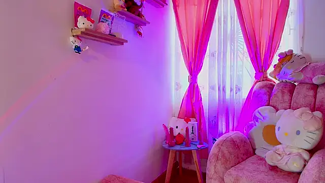 Snapshot of Lunaira_Deep chatting on 18, 12, 2025 Lunaira Deep online show from 18, 12, 2025