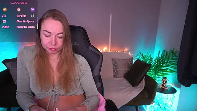 VixenMuse online show from 4, 2, 2026