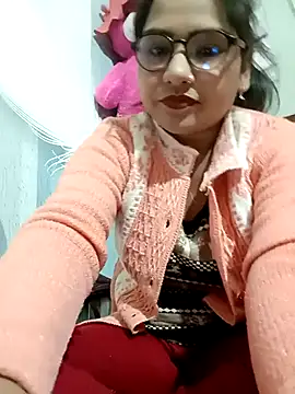 Snapshot of Vanshika1432 chatting on 18, 12, 2025 Vanshika1432 online show from 18, 12, 2025