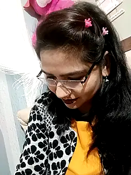 Snapshot of Vanshika1432 chatting on 20, 12, 2025 Vanshika1432 online show from 20, 12, 2025