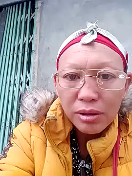 Snapshot of nui-show chatting on 2, 11, 2025 nui-show online show from 2, 11, 2025