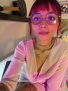 Emma duff online show from 5, 4, 2026