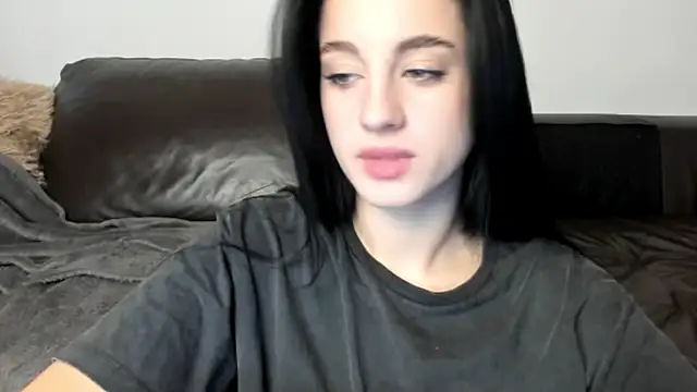 Snapshot of LexiSinnn chatting on 2, 11, 2025 LexiSinnn online show from 2, 11, 2025