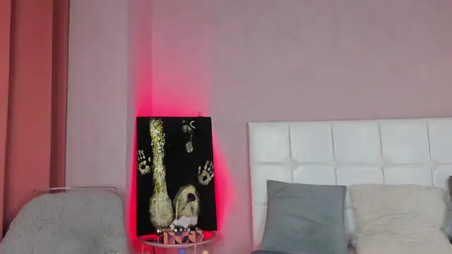 IzieCarter online show from 25, 11, 2025