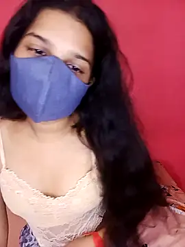 Snapshot of Lovely_Queennn chatting on 17, 10, 2025 Lovely Queennn online show from 17, 10, 2025