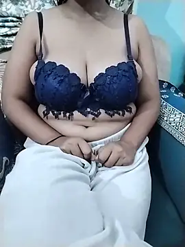 Lust QueenDeepti online show from 17, 5, 2026