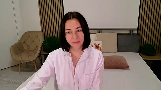 DitaNoir online show from 13, 7, 2026