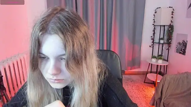 Snapshot of DreamSinder chatting on 26, 10, 2025 DreamSinder online show from 26, 10, 2025