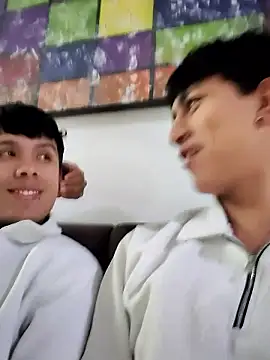 hoot booys  online show from 13, 1, 2026