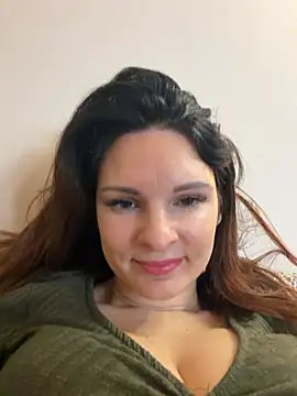 kinkysarahx online show from 16, 4, 2026