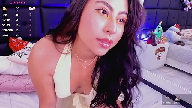 Snapshot of TamaraLeen chatting on 16, 12, 2025 TamaraLeen online show from 16, 12, 2025