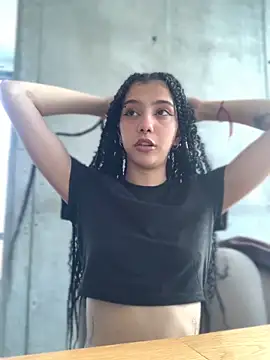 MiaaCute- online show from 3, 11, 2025