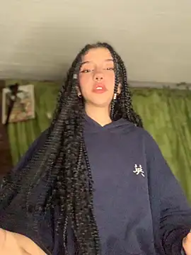 MiaaCute- online show from 6, 11, 2025