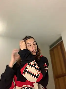 MiaaCute- online show from 25, 2, 2026