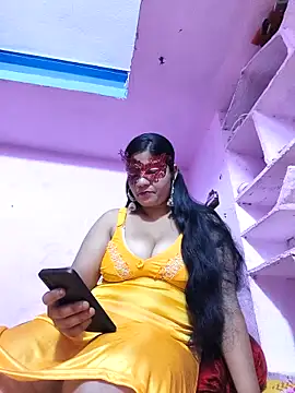 Snapshot of SAIRA-hot chatting on 12, 11, 2025 SAIRA-hot online show from 12, 11, 2025