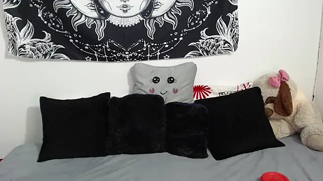 Snapshot of emily_n_abby chatting on 7, 11, 2025 emily n abby online show from 7, 11, 2025