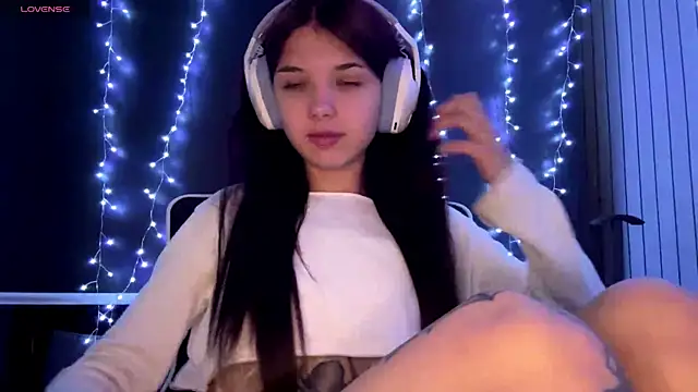 Snapshot of HanaMantanaDell chatting on 16, 7, 2026 HanaMantanaDell online show from 16, 7, 2026