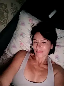 Snapshot of Luna_7777 chatting on 27, 10, 2025 Luna 7777 online show from 27, 10, 2025