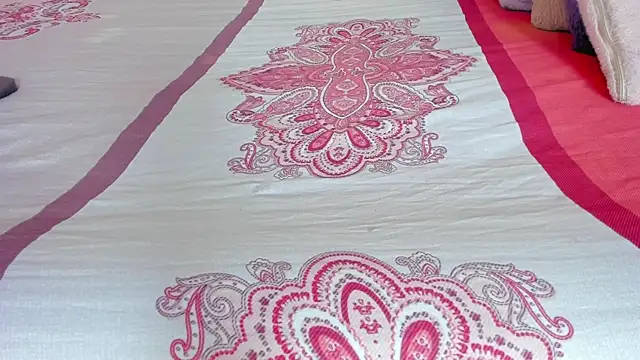 mia  blaze   online show from 24, 4, 2026