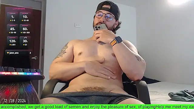 Snapshot of SugaredDigit chatting on 28, 12, 2024 SugaredDigit online show from 28, 12, 2024