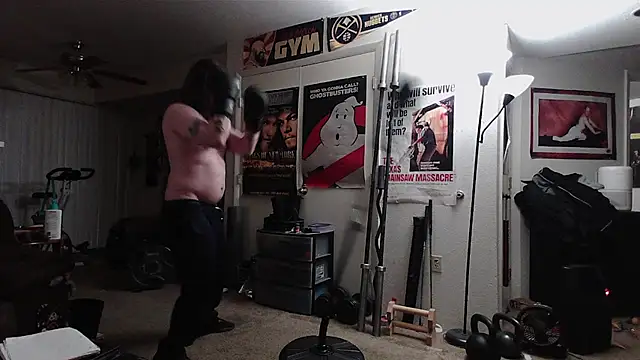 biggerisbetter12 online show from 5, 4, 2026