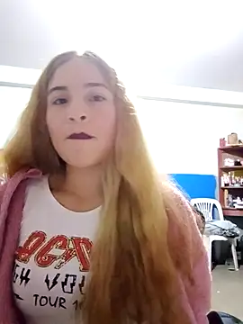 Snapshot of Lana_pohenix chatting on 5, 11, 2025 Lana pohenix online show from 5, 11, 2025