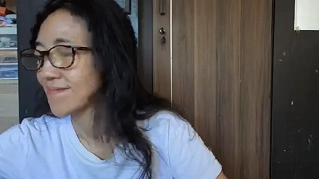 princessD077 online show from 10, 7, 2026