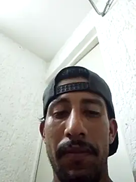 Snapshot of Orlao25cm chatting on 23, 10, 2025 Orlao25cm online show from 23, 10, 2025