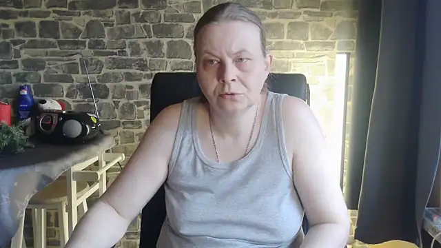 Diamond Bite online show from 1, 12, 2025