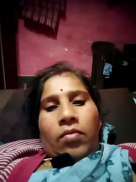 Snapshot of OliveGreen22 chatting on 1, 11, 2025 OliveGreen22 online show from 1, 11, 2025