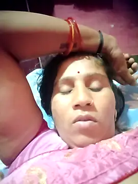 Snapshot of OliveGreen22 chatting on 2, 11, 2025 OliveGreen22 online show from 2, 11, 2025