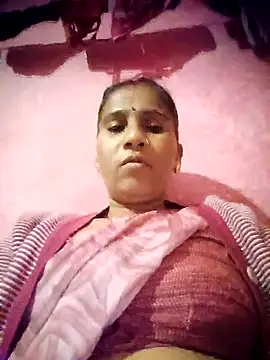 Snapshot of OliveGreen22 chatting on 9, 11, 2025 OliveGreen22 online show from 9, 11, 2025