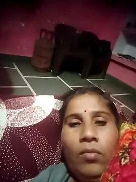 Snapshot of OliveGreen22 chatting on 9, 11, 2025 OliveGreen22 online show from 9, 11, 2025