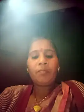 Snapshot of OliveGreen22 chatting on 15, 11, 2025 OliveGreen22 online show from 15, 11, 2025