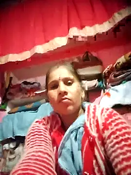 Snapshot of OliveGreen22 chatting on 17, 11, 2025 OliveGreen22 online show from 17, 11, 2025