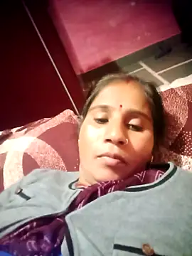 Snapshot of OliveGreen22 chatting on 20, 11, 2025 OliveGreen22 online show from 20, 11, 2025