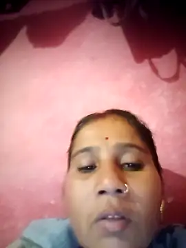 Snapshot of OliveGreen22 chatting on 23, 11, 2025 OliveGreen22 online show from 23, 11, 2025