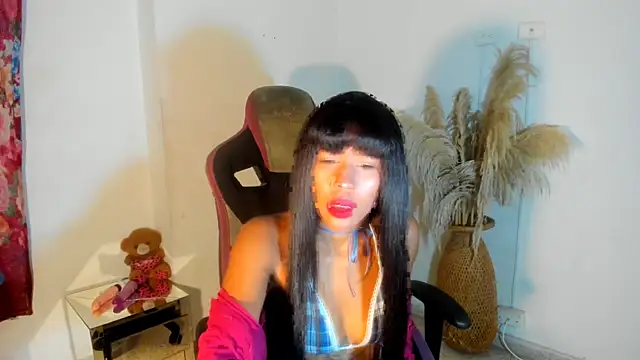 Snapshot of bad_girl_xxx chatting on 31, 10, 2025 bad girl xxx online show from 31, 10, 2025