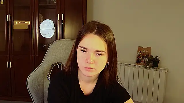 Snapshot of May_Bloom chatting on 29, 10, 2025 May Bloom online show from 29, 10, 2025