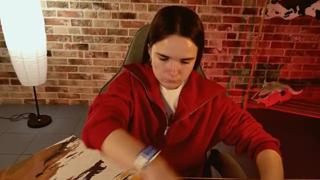 Snapshot of May_Bloom chatting on 10, 11, 2025 May Bloom online show from 10, 11, 2025