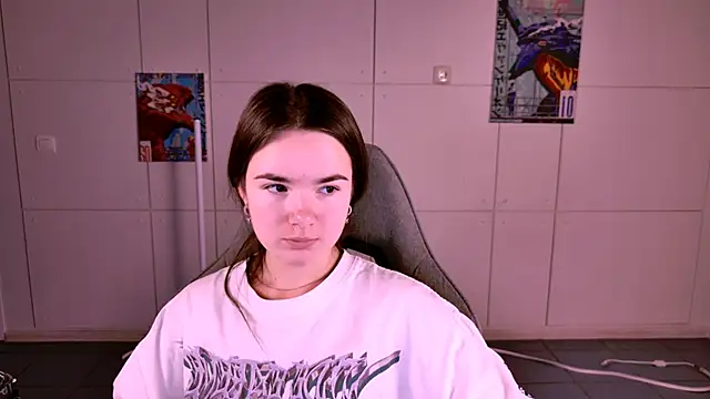 Snapshot of May_Bloom chatting on 27, 11, 2025 May Bloom online show from 27, 11, 2025