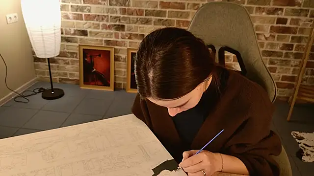 Snapshot of May_Bloom chatting on 16, 12, 2025 May Bloom online show from 16, 12, 2025